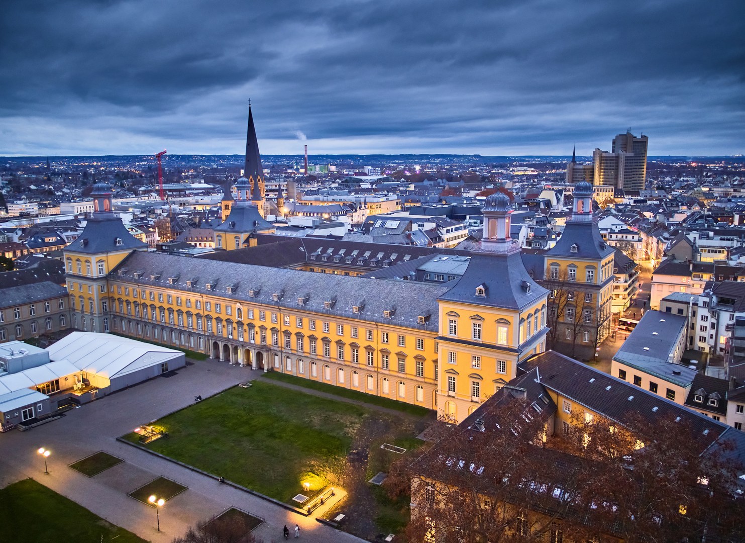 Hauptgebäude der Universität Bonn